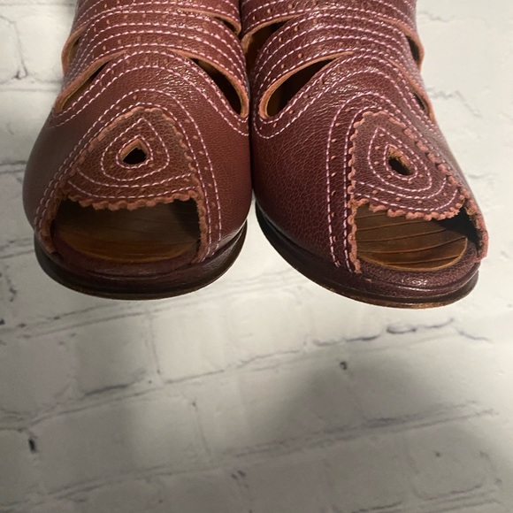 Chie Mihara retro leather heels - Picture 7 of 9